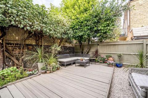 2 bedroom maisonette for sale, Davis Road, London W3