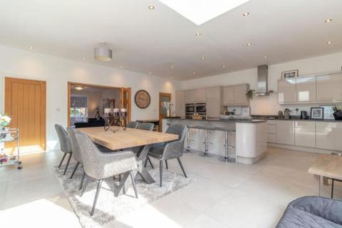 4 bedroom semi-detached house for sale, Danford Lane, Solihull, B91