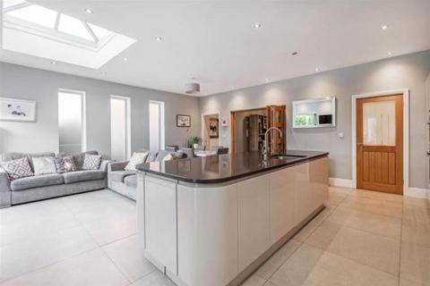 4 bedroom semi-detached house for sale, Danford Lane, Solihull, B91