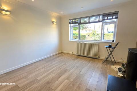 4 bedroom semi-detached house to rent, Sweet Briar Grove, Edmonton N9