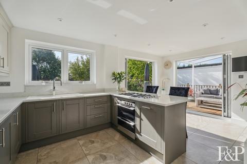 4 bedroom detached house for sale, Ray Mill Road East, Maidenhead
