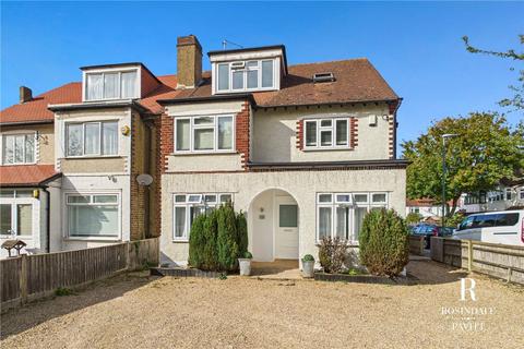 2 bedroom ground floor flat for sale, The Chase, Wallington, SM6