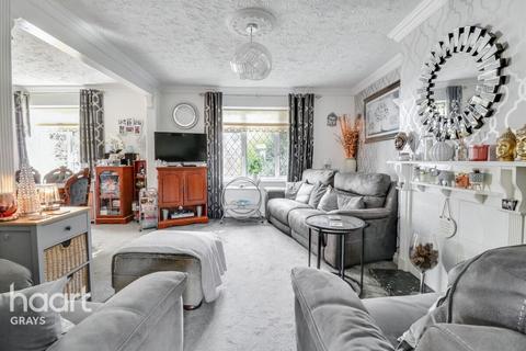 3 bedroom semi-detached house for sale, Raphael Avenue, Tilbury
