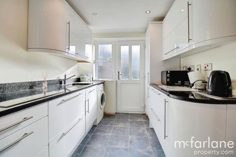 3 bedroom semi-detached bungalow for sale, Hereford Lawns, Swindon SN3