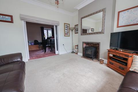 5 bedroom semi-detached house for sale, Hykeham Road, Lincoln