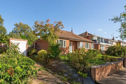 2 bedroom bungalow for sale, Bellmount Wood Avenue, Hertfordshire WD17