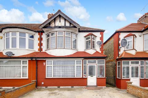 3 bedroom terraced house for sale, North Circular Road, London