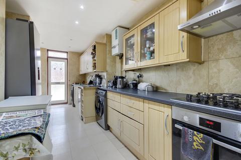 3 bedroom terraced house for sale, North Circular Road, London