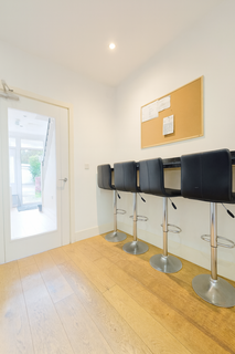 1 bedroom house of multiple occupation to rent, Queens Avenue, Watford, Hertfordshire, WD18 7NT