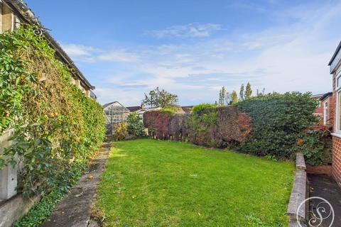 2 bedroom semi-detached bungalow for sale, Pinfold Road, Leeds