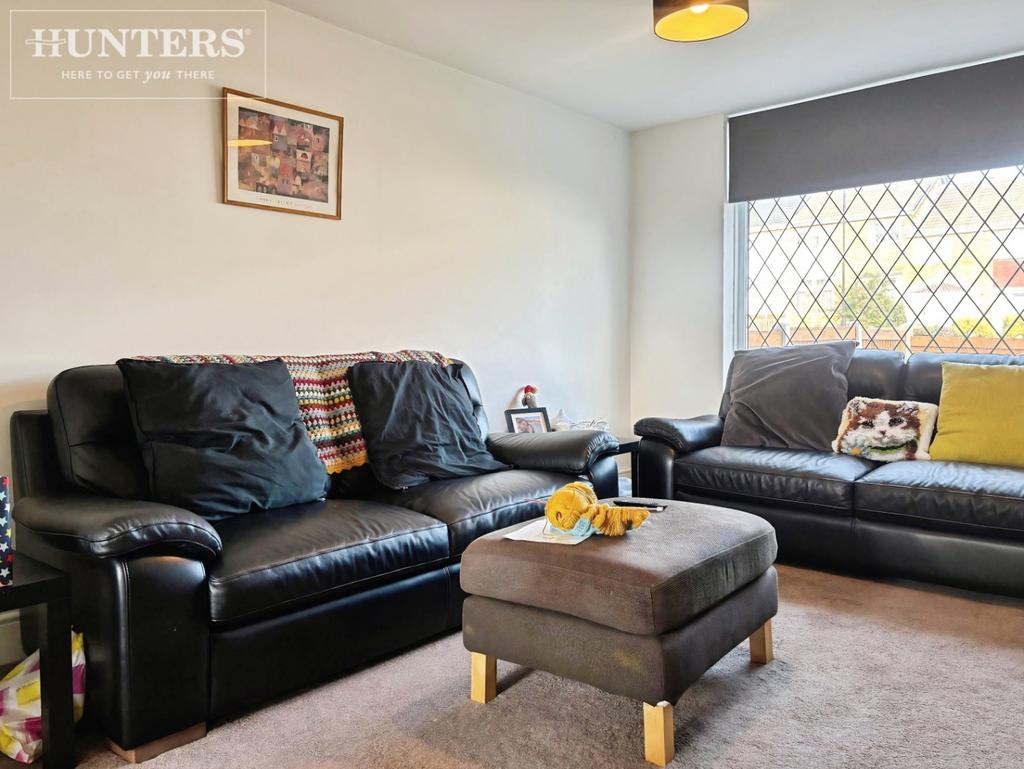 Pbox-living room-345013.jpg