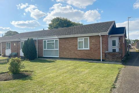 2 bedroom bungalow for sale, Park Close, Bedford MK44