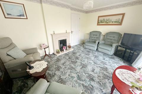 2 bedroom bungalow for sale, Park Close, Bedford MK44