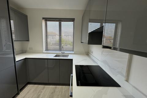 2 bedroom flat to rent, Mitcham CR4