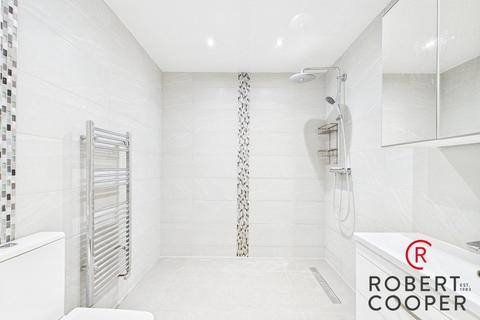 undefined, Woodlands Avenue, Ruislip, HA4