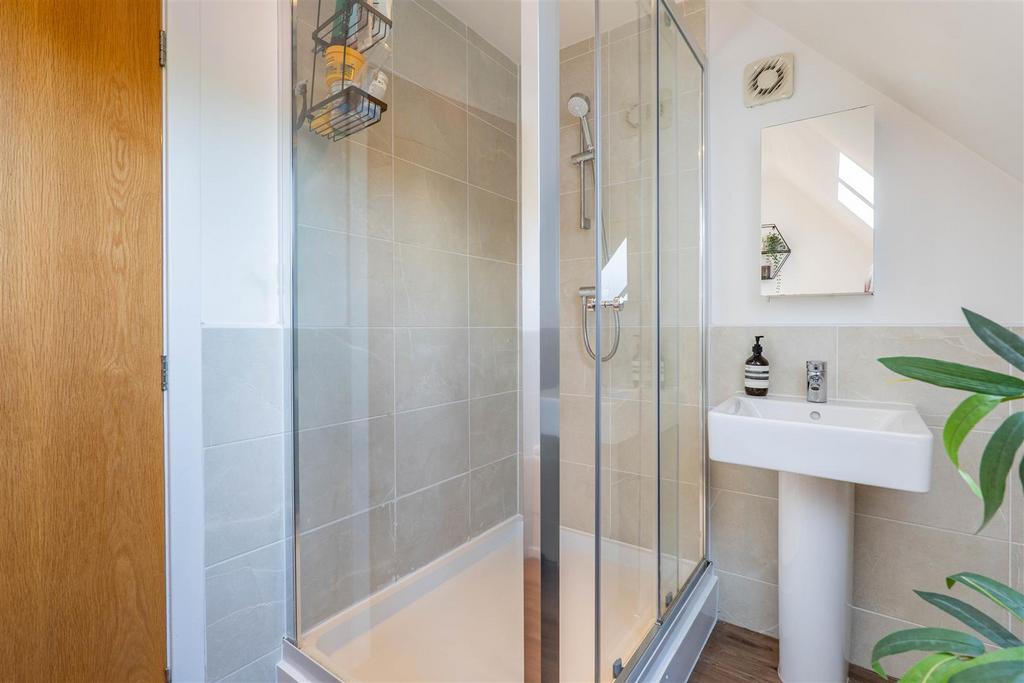 Master Bedroom Ensuite