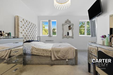 undefined, Treetops Close, Grays, RM17