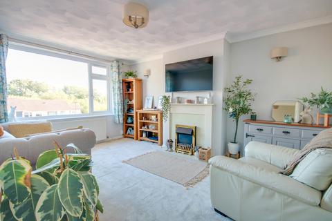 undefined, SHOLING! POPULAR LOCATION! BEAUTIFULLY MAINTAINED THROUGHOUT!