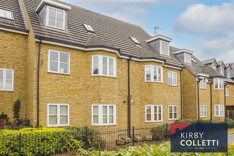 2 bedroom flat for sale, Brocket Court, Hoddesdon, Hertfordshire