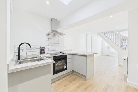 undefined, High Street, Gloucester, Gloucestershire, GL1