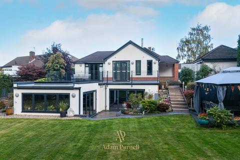 4 bedroom detached house for sale, Spinney Road, Burbage, LE10