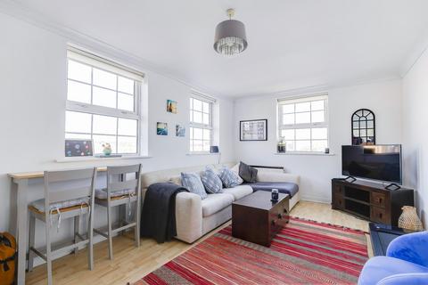1 bedroom flat for sale, 48 Kingston House, John Batchelor Way, Penarth Marina, Penarth. CF64 1SD