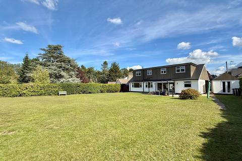 Cherry Tree Close, St. Leonards, BH24 2QN