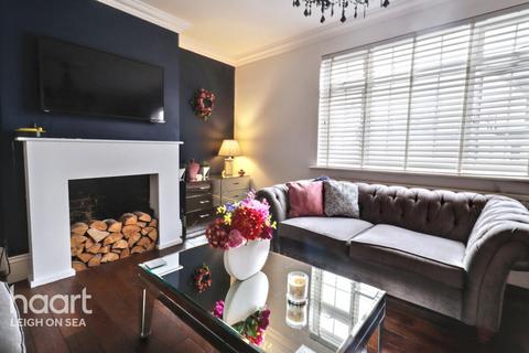 undefined, Pall Mall, Leigh-On-Sea