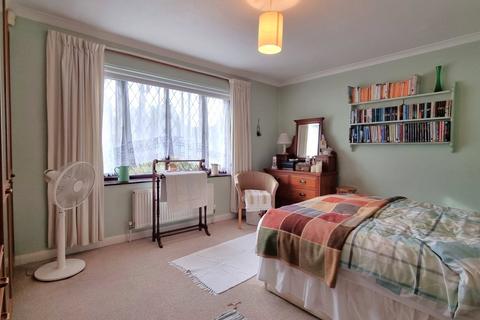 undefined, Horley, Surrey, RH6
