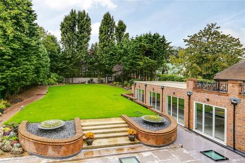 8 bedroom detached house to rent, The Bishops Avenue, London N2