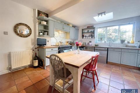 undefined, Henley-On-Thames RG4