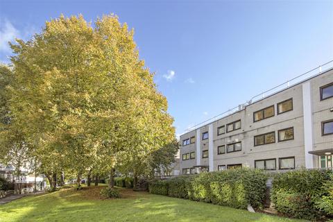 3 bedroom flat for sale, Lismore Circus, Gospel Oak NW5