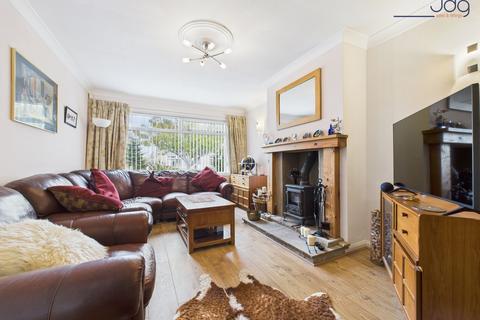 undefined, Pedder Avenue, Overton | A versatile village home with solar power, sunroom and sunny garden!