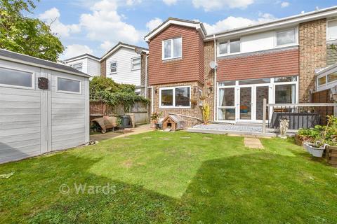undefined, Dove Close, Hythe CT21