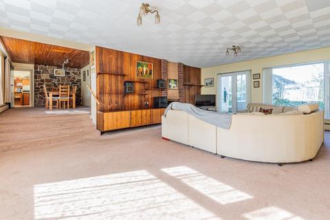 5 bedroom detached house for sale, Cog Road, Penarth CF64