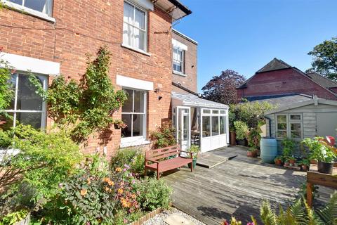 2 bedroom apartment for sale, Ashford Road, Tenterden
