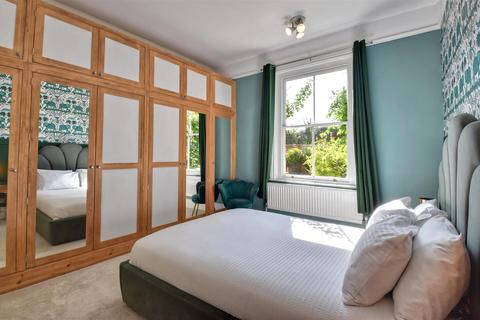 2 bedroom apartment for sale, Ashford Road, Tenterden