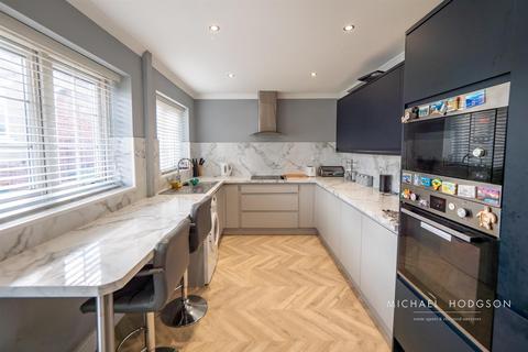 2 bedroom detached bungalow for sale, Goathland Drive, Tunstall, Sunderland