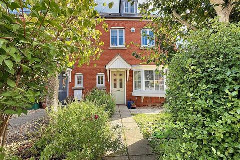 4 bedroom semi-detached house for sale, St. Andrews Court, Tiverton, EX16