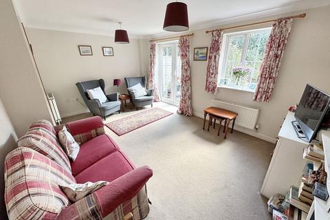 4 bedroom semi-detached house for sale, St. Andrews Court, Tiverton, EX16