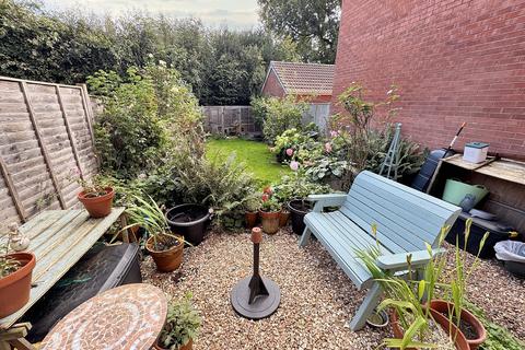 4 bedroom semi-detached house for sale, St. Andrews Court, Tiverton, EX16