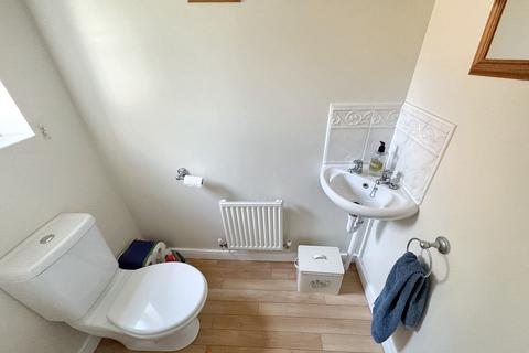 4 bedroom semi-detached house for sale, St. Andrews Court, Tiverton, EX16