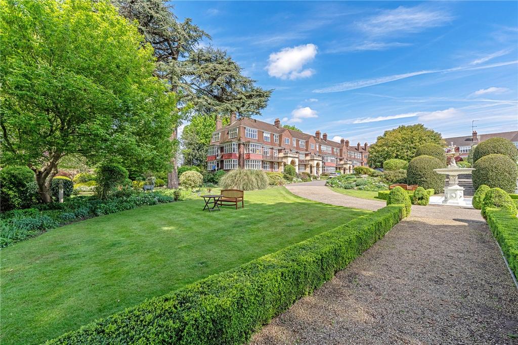 Riverside Gardens