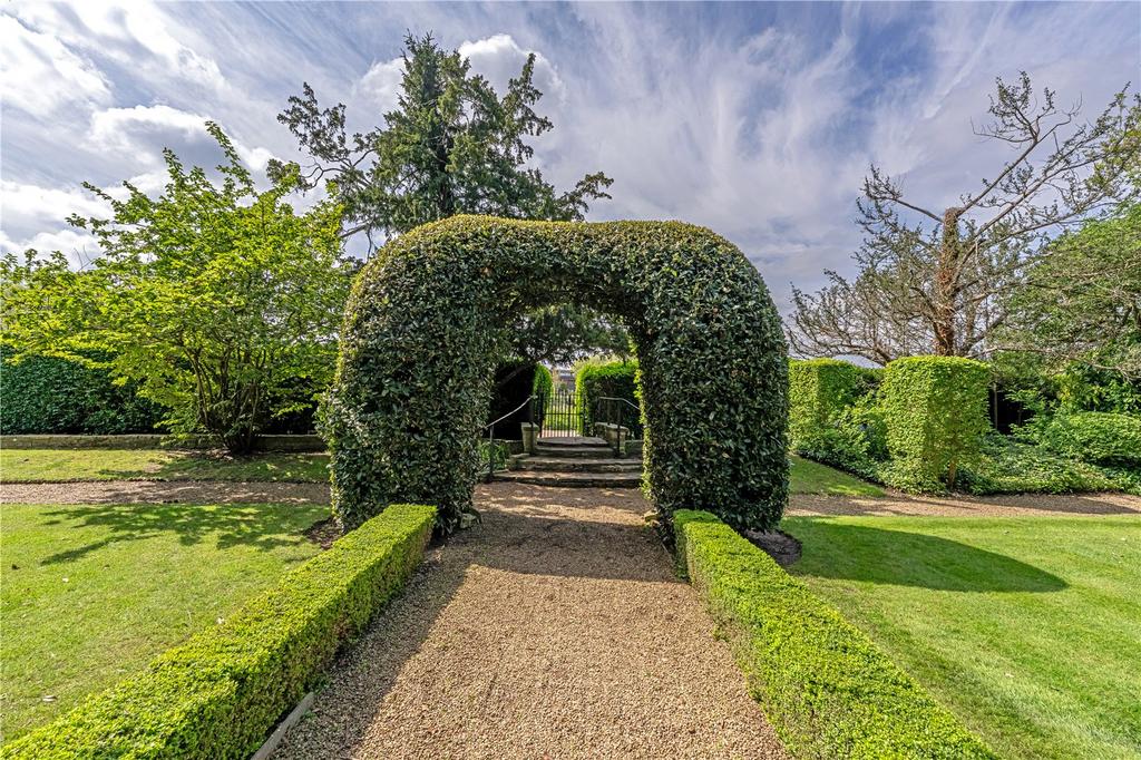 Riverside Gardens
