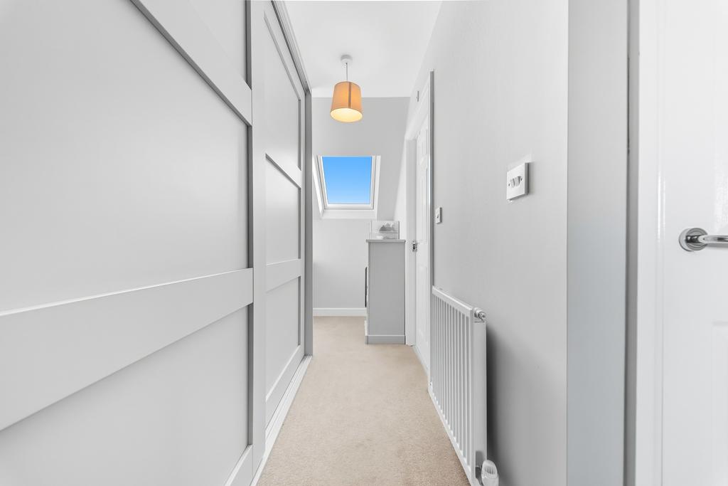 Main Bed/Hall