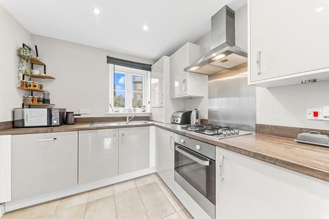 3 bedroom townhouse for sale, Waterside Crescent, Castleford, Yorkshire