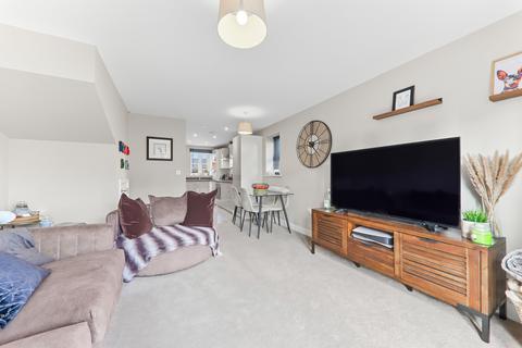 3 bedroom townhouse for sale, Waterside Crescent, Castleford, Yorkshire