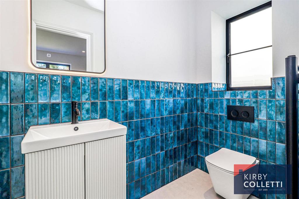 En suite shower room to bedroom three