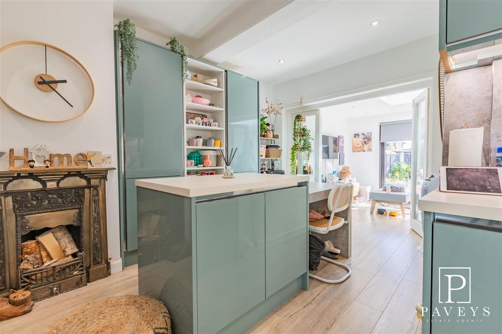 Kitchen breakfast room
