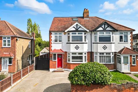 14 Mascalls Lane, Brentwood, CM14 5LR